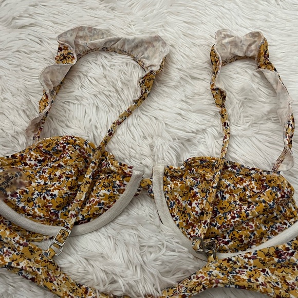 Abercrombie Floral Ruffle Strap Bikini Top - Picture 7 of 8
